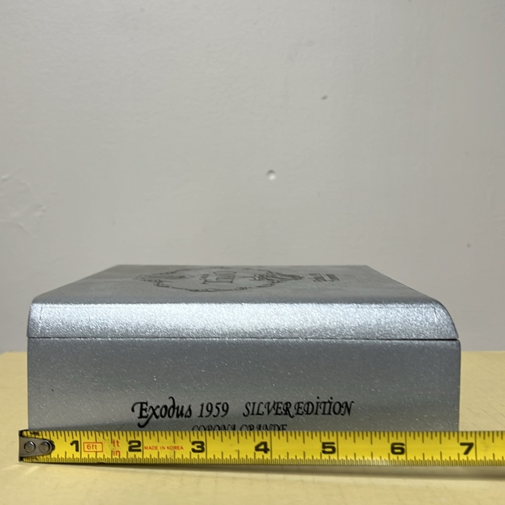 Silver Edition Men's Accessory Box - Picture 3 of 8